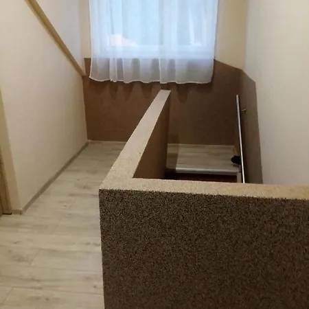 아파트 Dom Wczasowy Jedrek Pokoje *