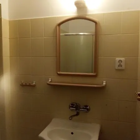 Dom Wczasowy Jedrek Pokoje Apartment