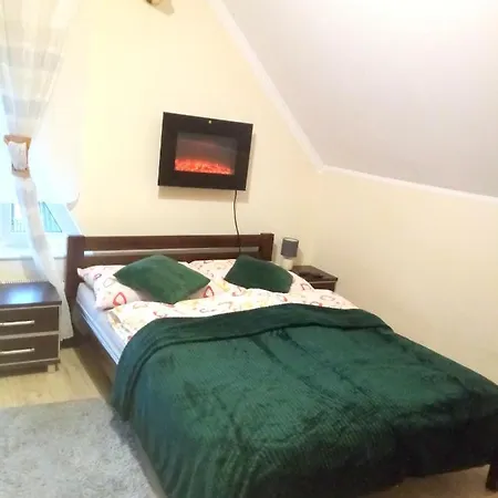 아파트 Dom Wczasowy Jedrek Pokoje *
